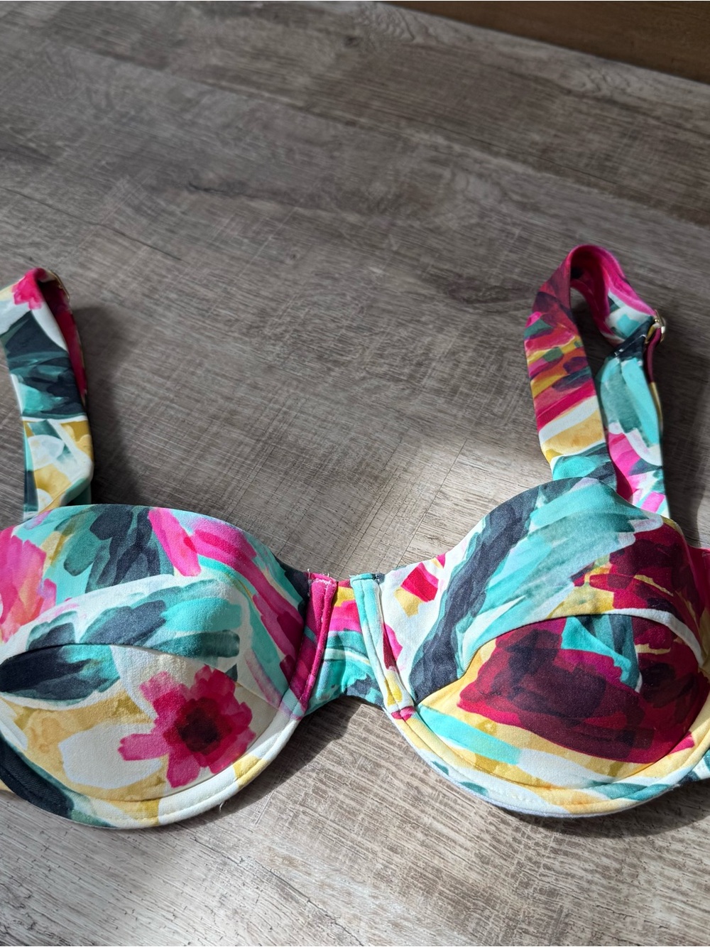 Montce Bikini Top, Isla Floral 🩷